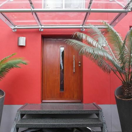 Red Square Home Pretoria-Noord エクステリア 写真