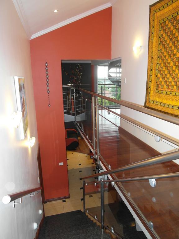Red Square Home Pretoria-Noord エクステリア 写真