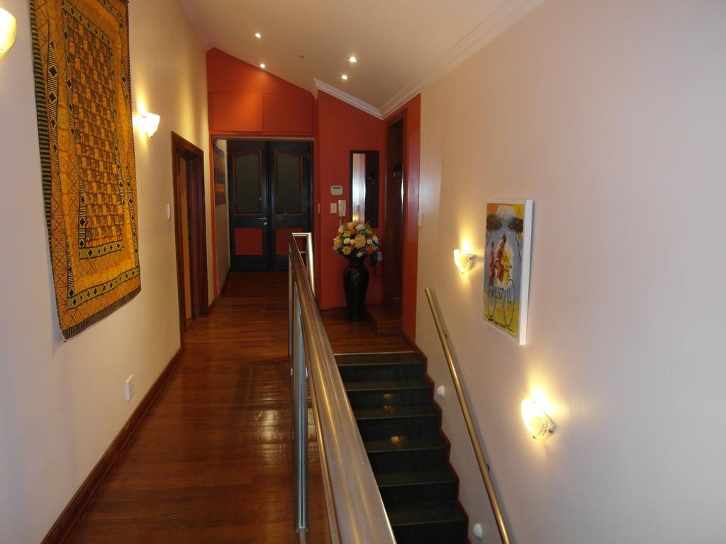 Red Square Home Pretoria-Noord エクステリア 写真
