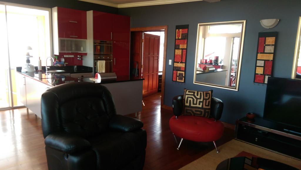 Red Square Home Pretoria-Noord エクステリア 写真