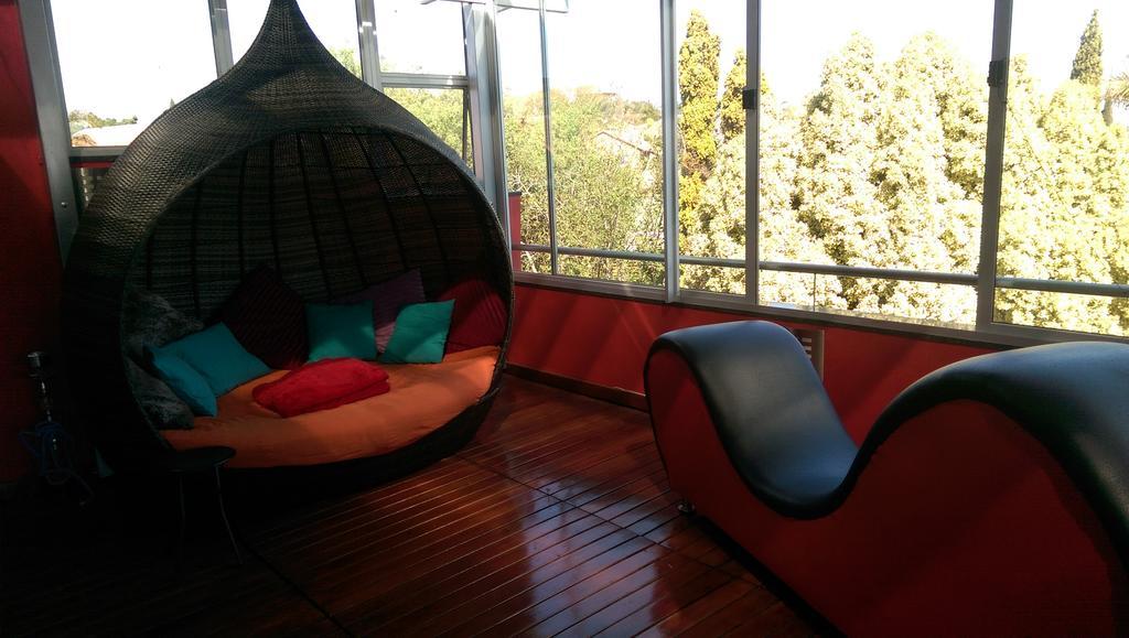 Red Square Home Pretoria-Noord エクステリア 写真