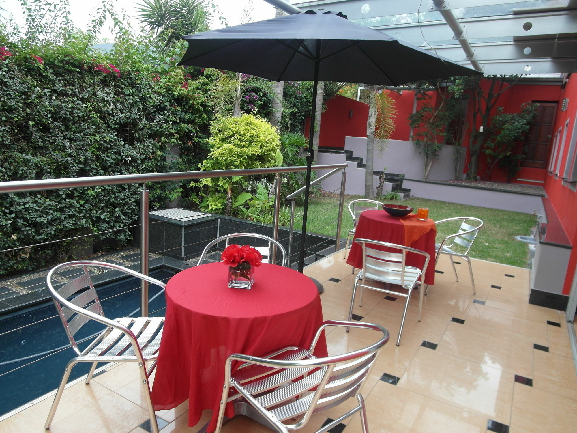 Red Square Home Pretoria-Noord エクステリア 写真