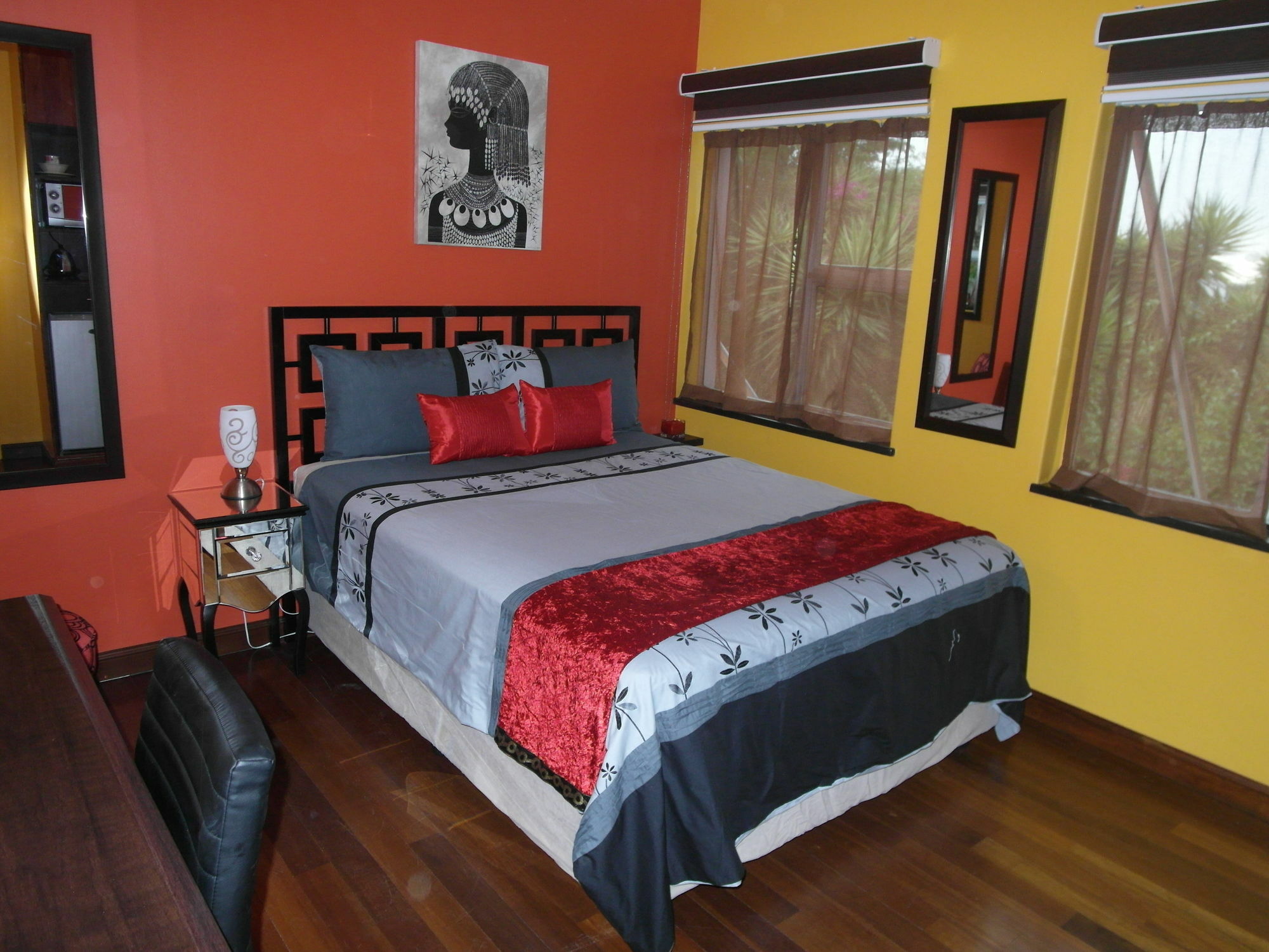Red Square Home Pretoria-Noord エクステリア 写真