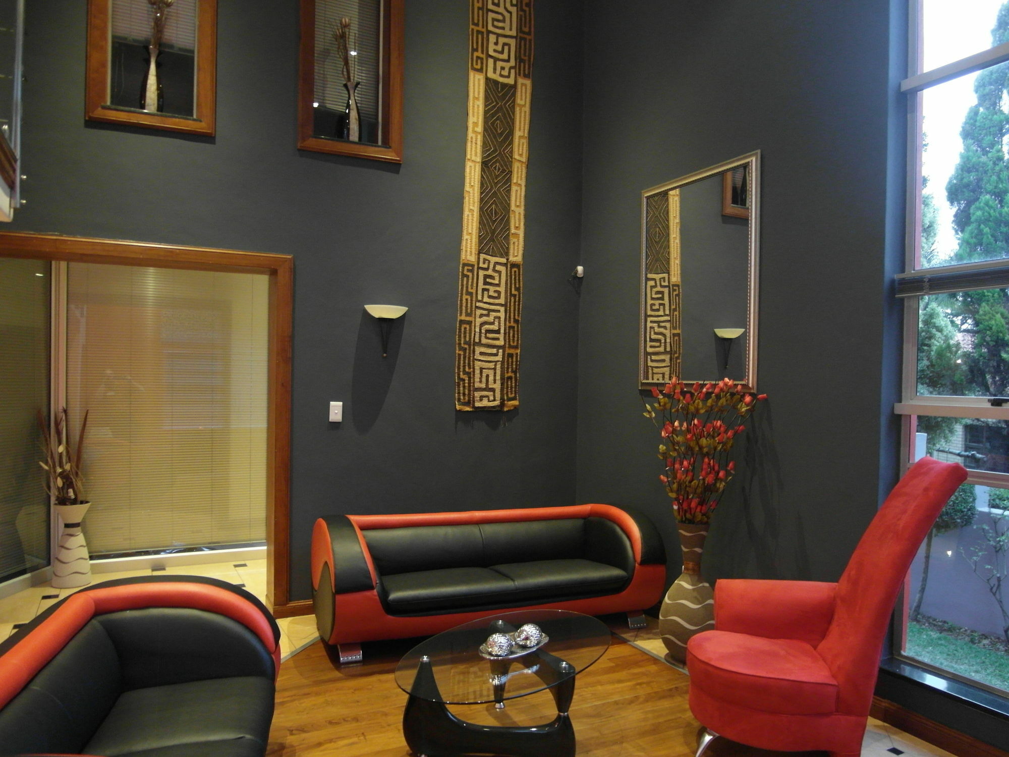 Red Square Home Pretoria-Noord エクステリア 写真
